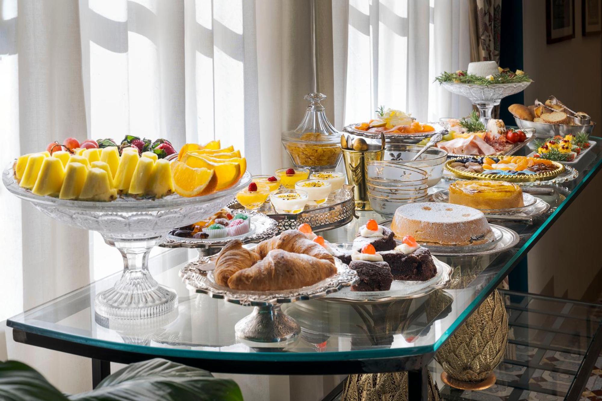 Palazzo Arone Dei Baroni Di Valentino Hotel ปาแลร์โม ภายนอก รูปภาพ