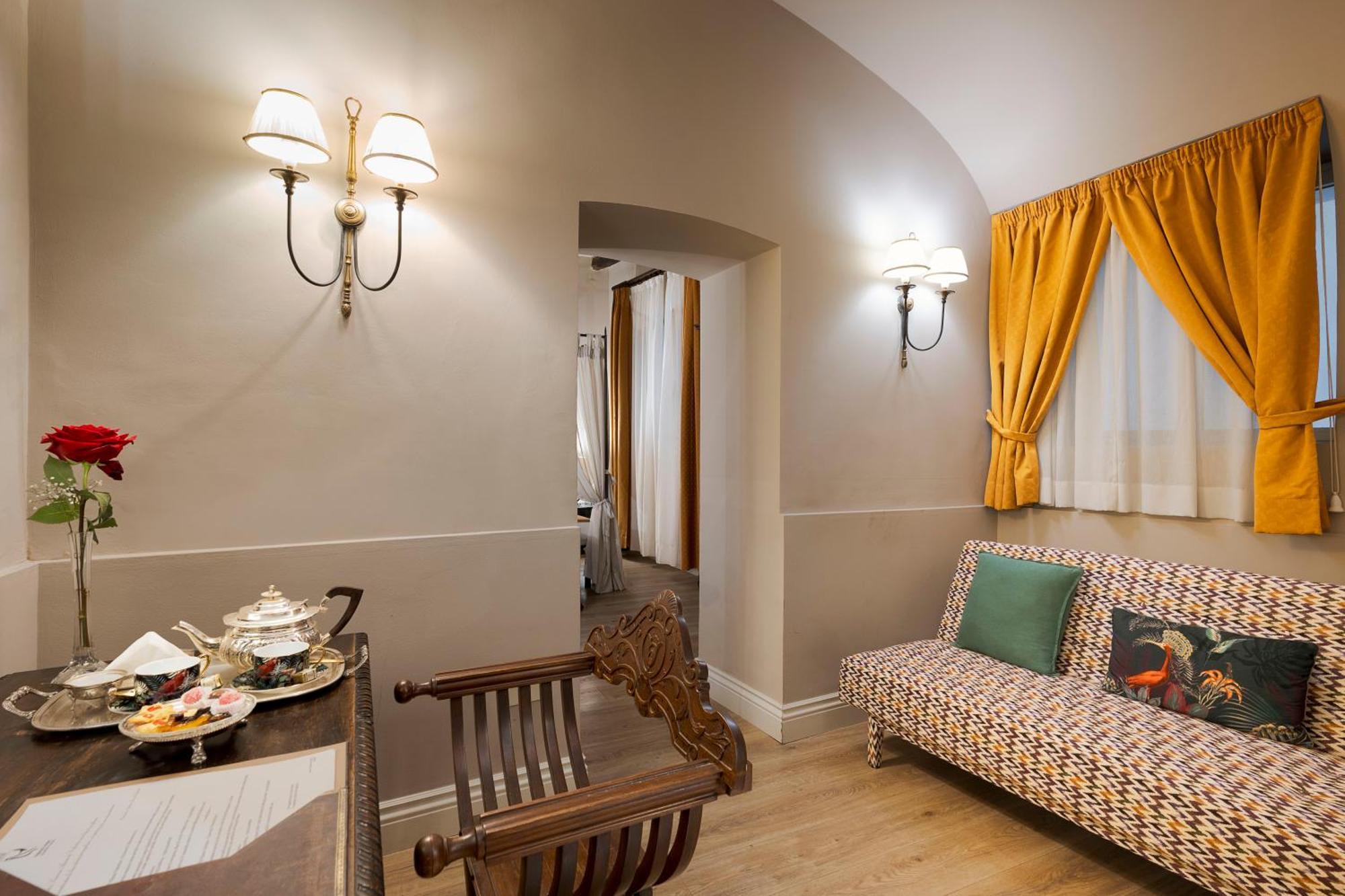 Palazzo Arone Dei Baroni Di Valentino Hotel ปาแลร์โม ภายนอก รูปภาพ