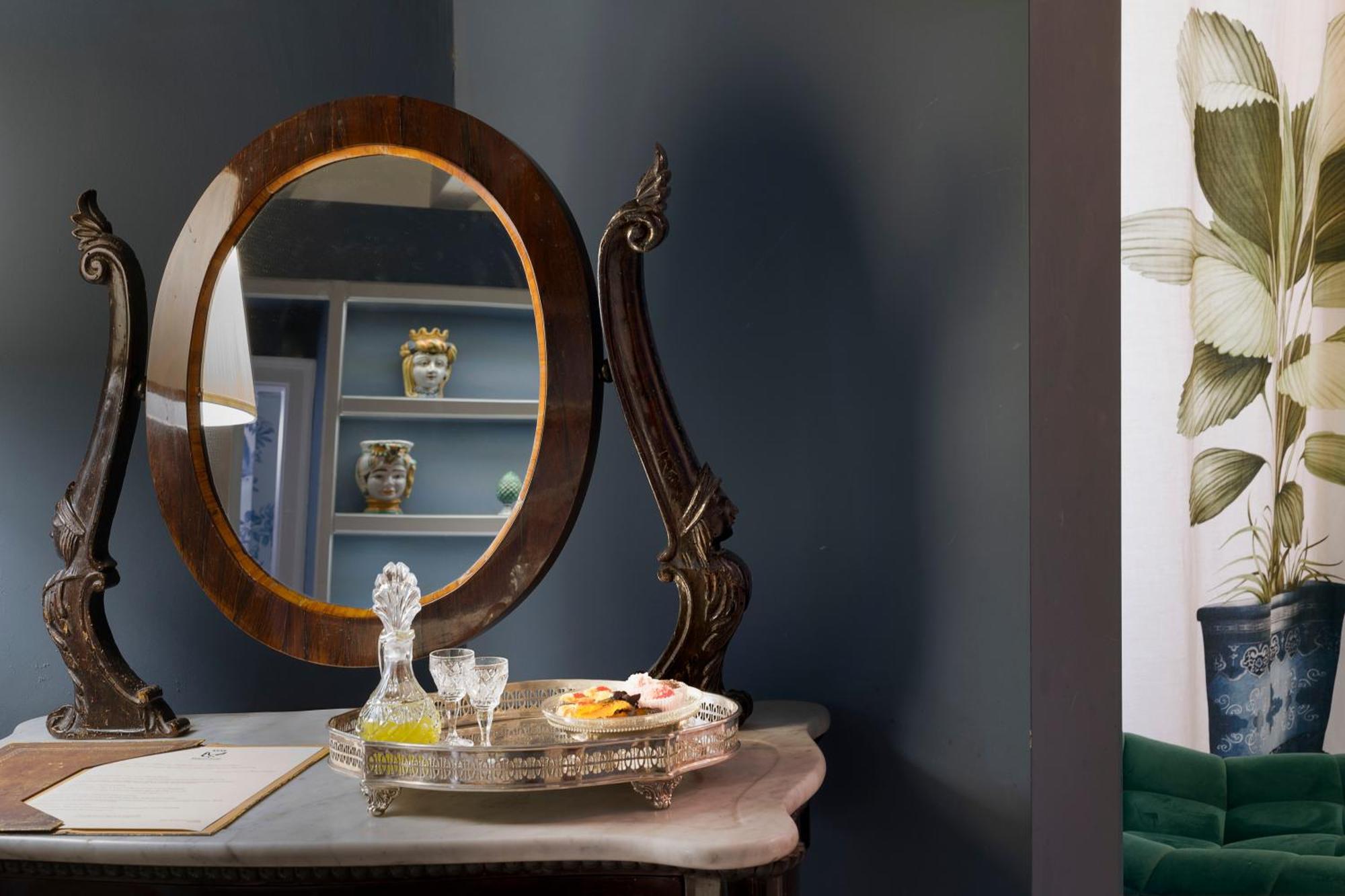 Palazzo Arone Dei Baroni Di Valentino Hotel ปาแลร์โม ภายนอก รูปภาพ
